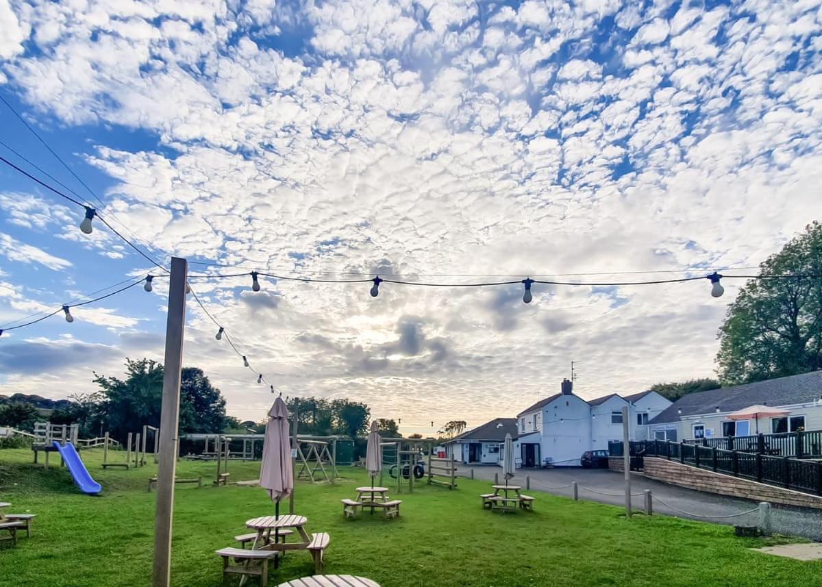 היילה Calloose Holiday Park מראה חיצוני תמונה